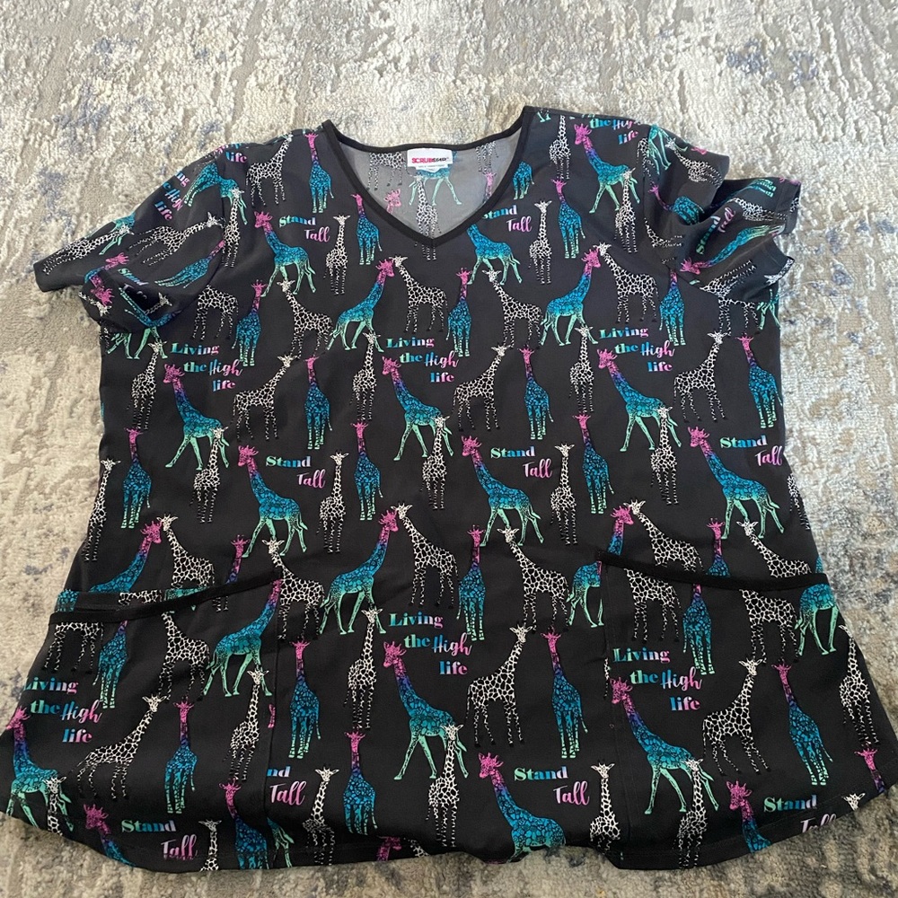 Women’s scrub top XL